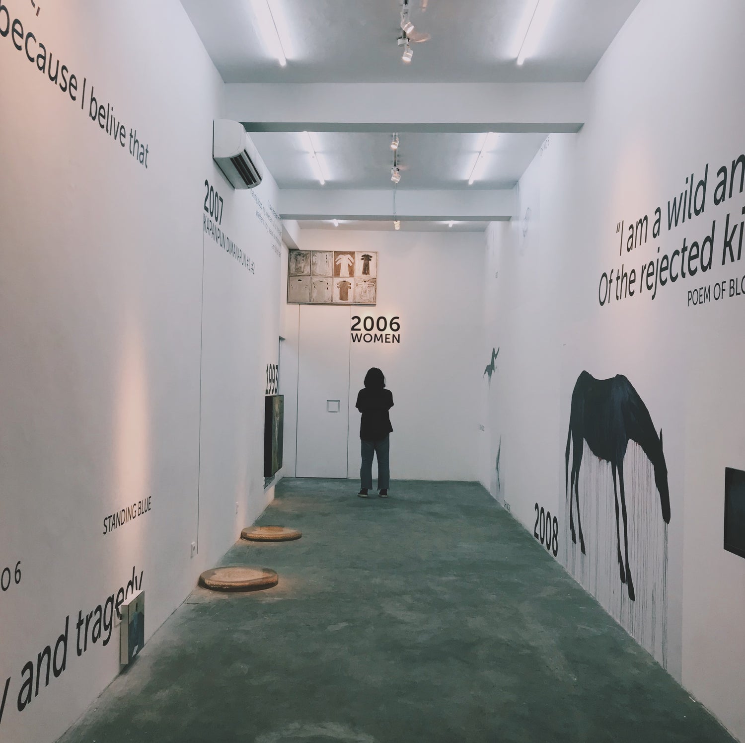 Guest at Archives of a Collector Exhibition at BIASA Art, Ubud courtesy of Ugo Untoro