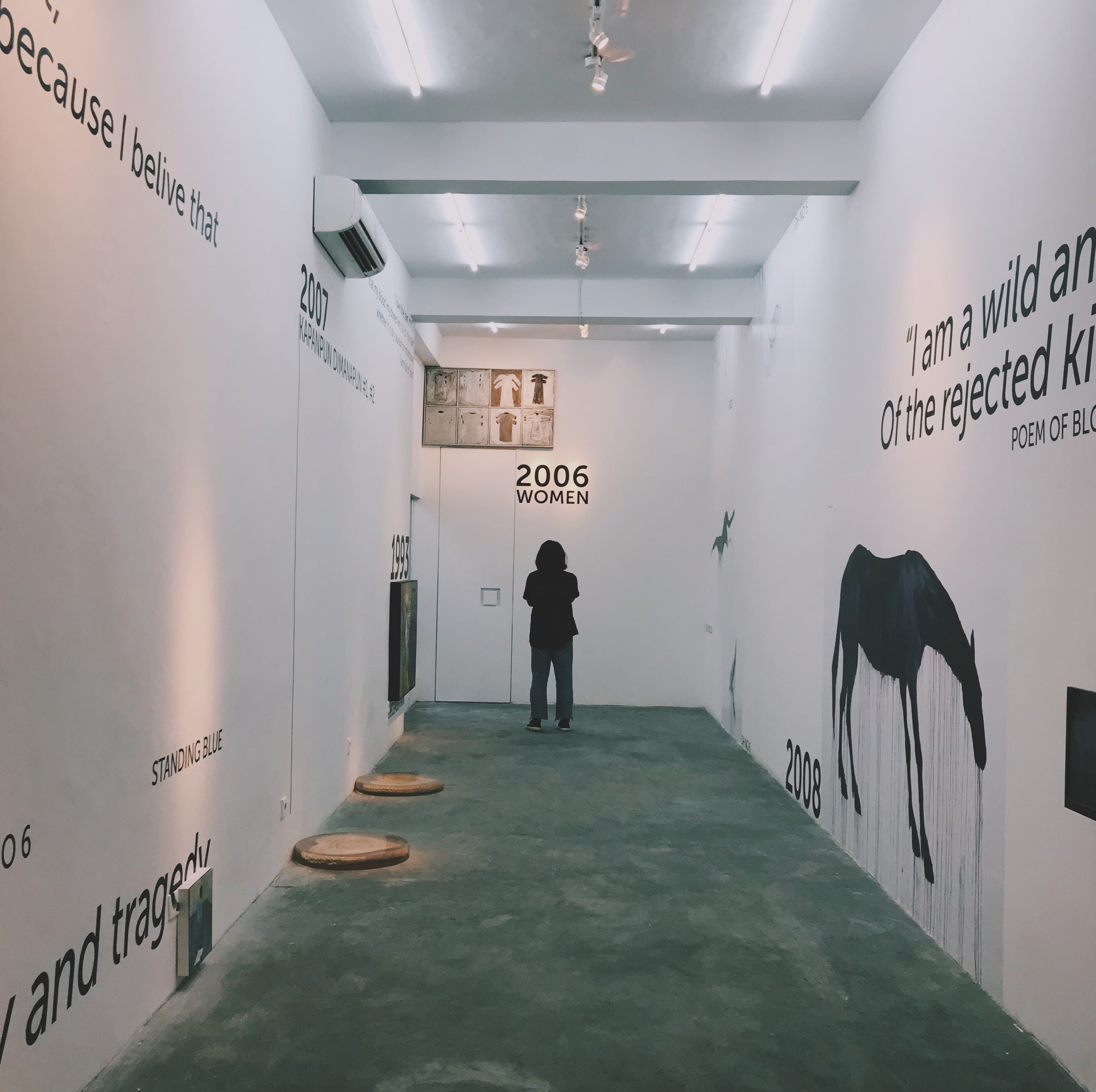 Guest at Archives of a Collector Exhibition at BIASA Art, Ubud courtesy of Ugo Untoro